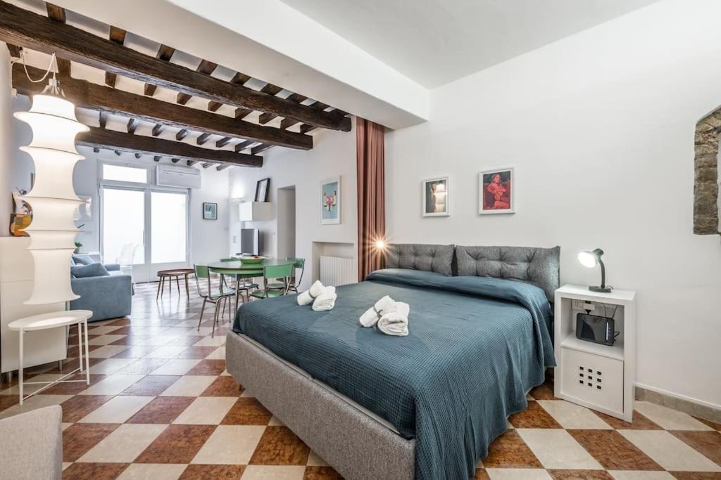 Casa Camilla - Arty Suite Nel Centro Storico Parma Exteriör bild
