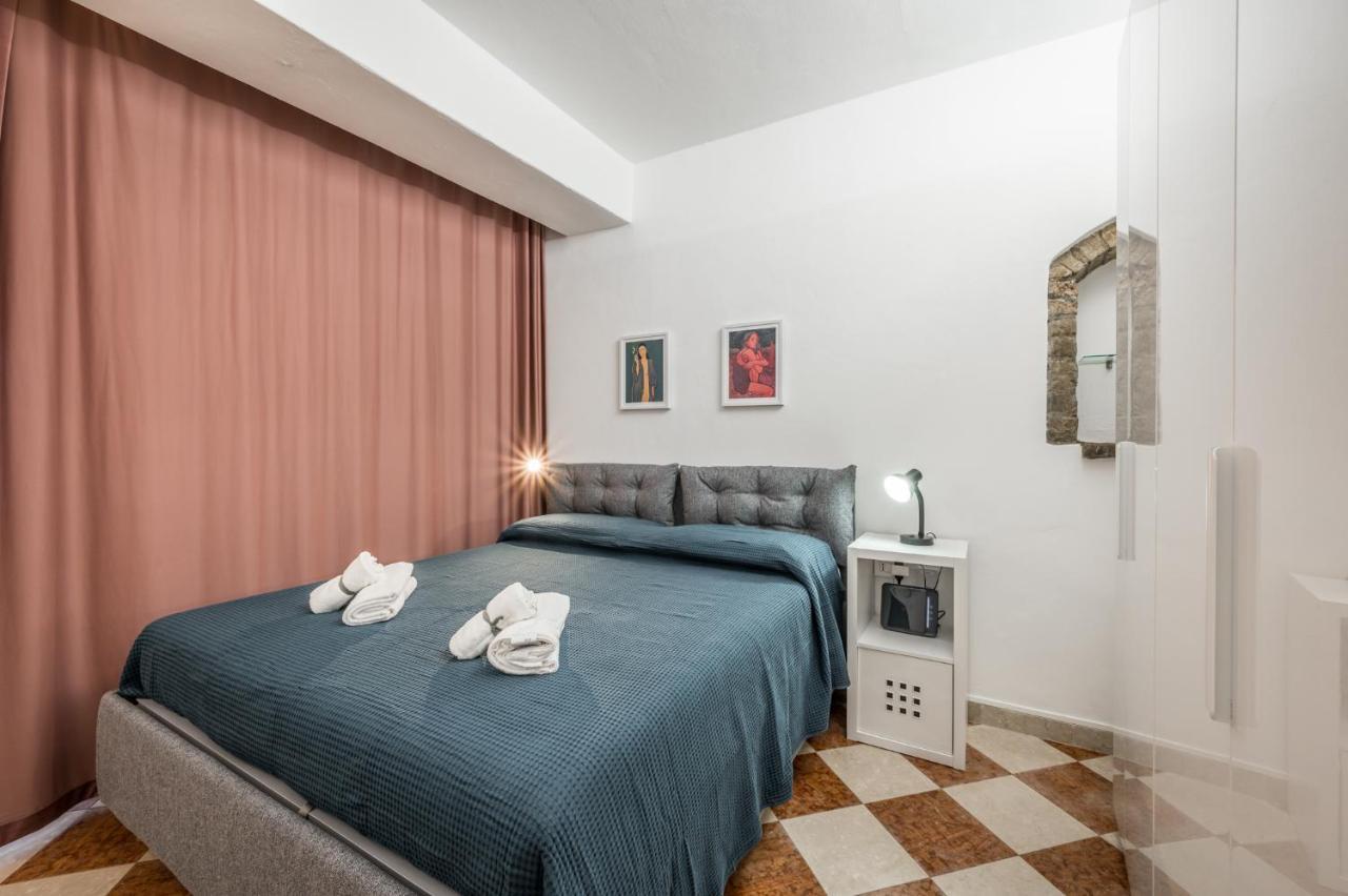 Casa Camilla - Arty Suite Nel Centro Storico Parma Exteriör bild